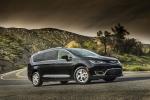Chrysler Pacifica Touring-L Plus 2016 года